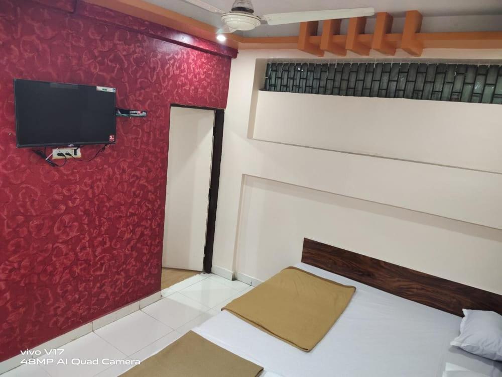 Sai Ganesh Guest House Shirdi Eksteriør bilde