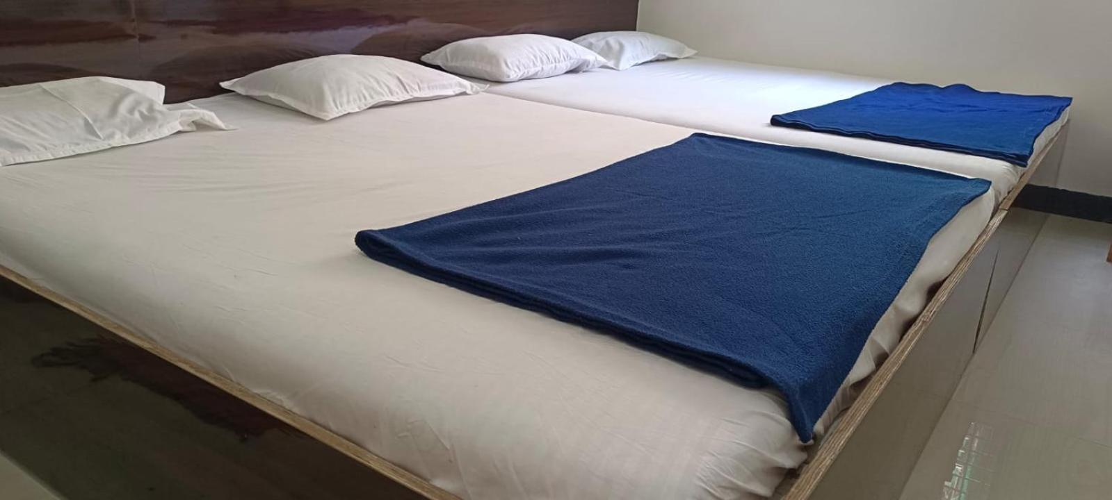 Sai Ganesh Guest House Shirdi Eksteriør bilde